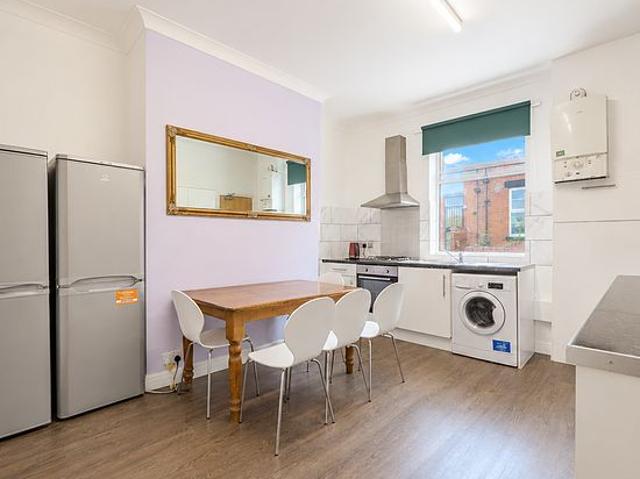 Room for rent in West Yorkshire