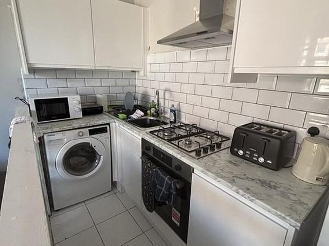 Room for rent in Burley, West Yorkshire