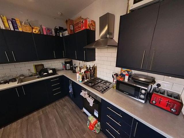 Room for rent in Burley, West Yorkshire