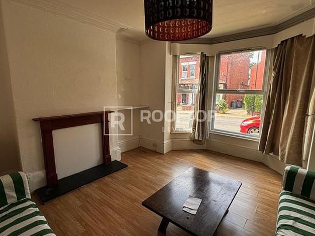 Room for rent in Beckett Park, Headingley