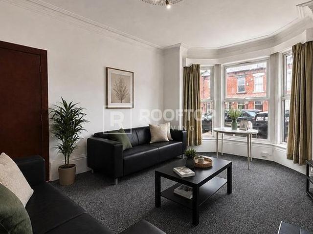 Room for rent in Beckett Park, Headingley