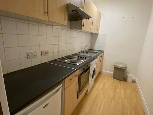 Room for rent in Little Woodhouse, Leeds