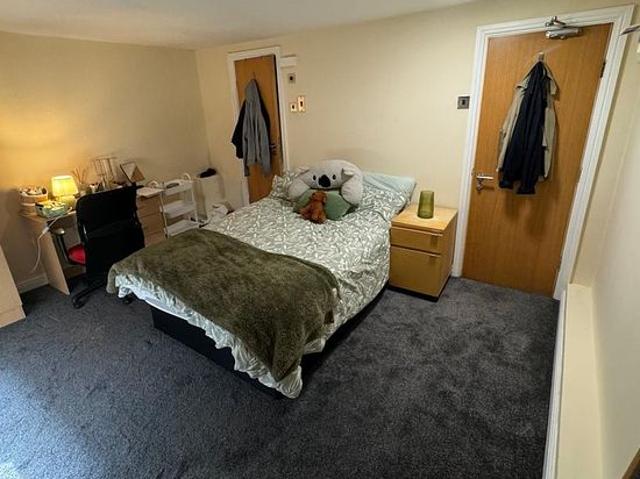 Room for rent in Headingley Hill, Leeds