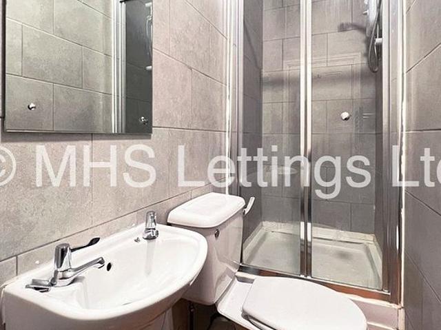 Room for rent in Woodhouse, West Yorkshire