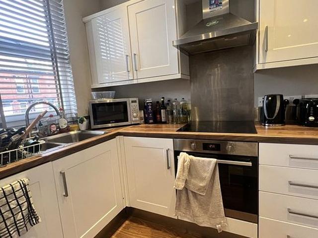 Room for rent in Burley, West Yorkshire