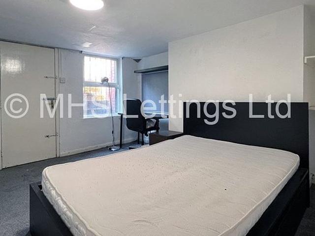 Room for rent in Woodhouse, West Yorkshire