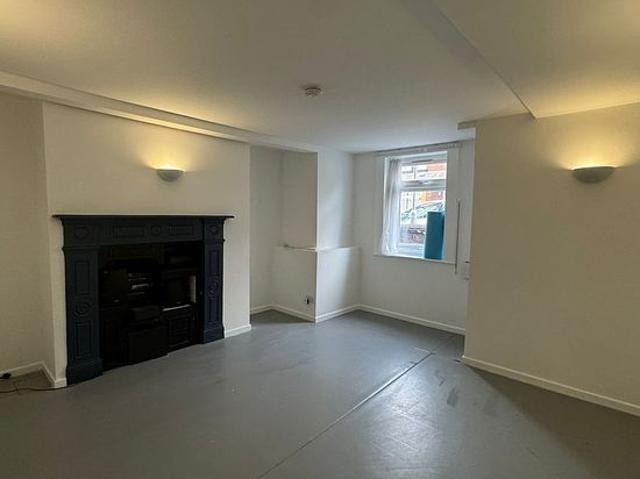 Room for rent in Harehills Corner, Leeds