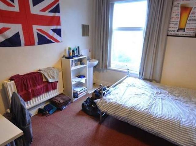 Room for rent in Barwick in Elmet and Scholes, Scholes