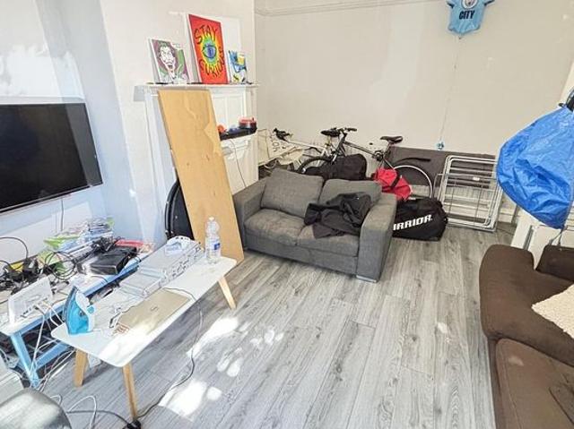 Room for rent in Headingley Hill, Headingley