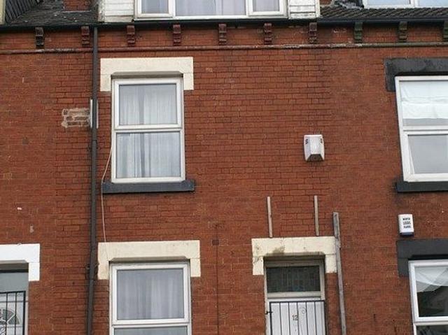 Room for rent in Hyde Park, Leeds