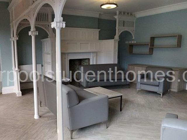 Room for rent in Calderstones