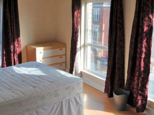 Room for rent in Calderstones