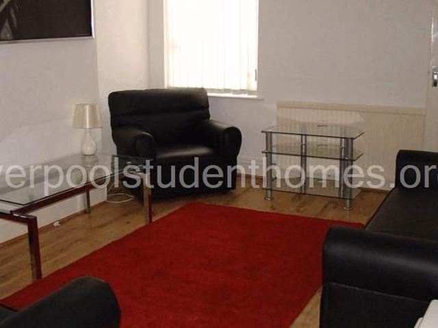 Room for rent in Kensington, Calderstones