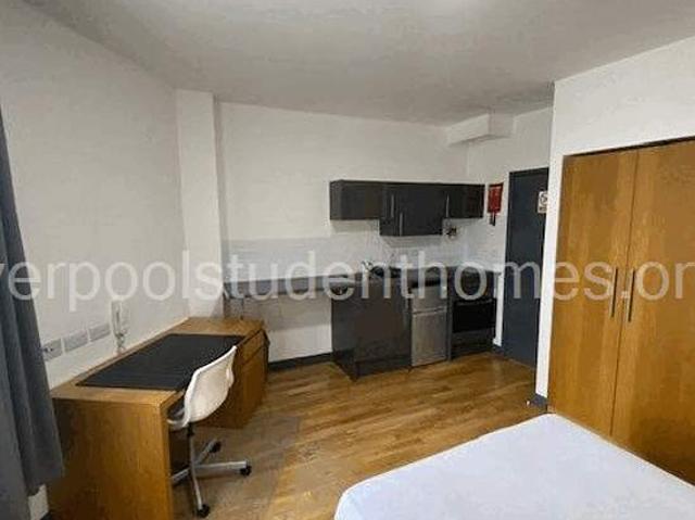 Room for rent in Ropewalks, Calderstones