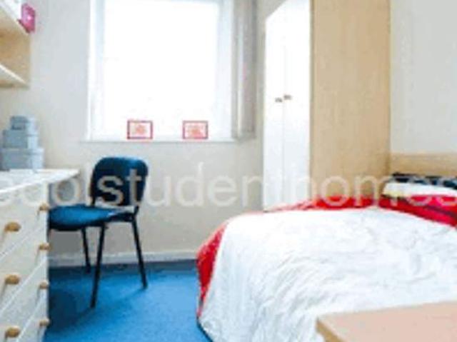 Room for rent in Calderstones