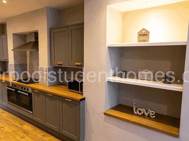 Room for rent in Calderstones