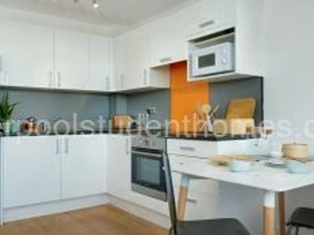 Room for rent in Calderstones
