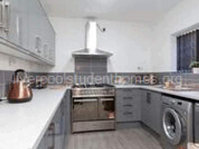 Room for rent in Kensington, Calderstones
