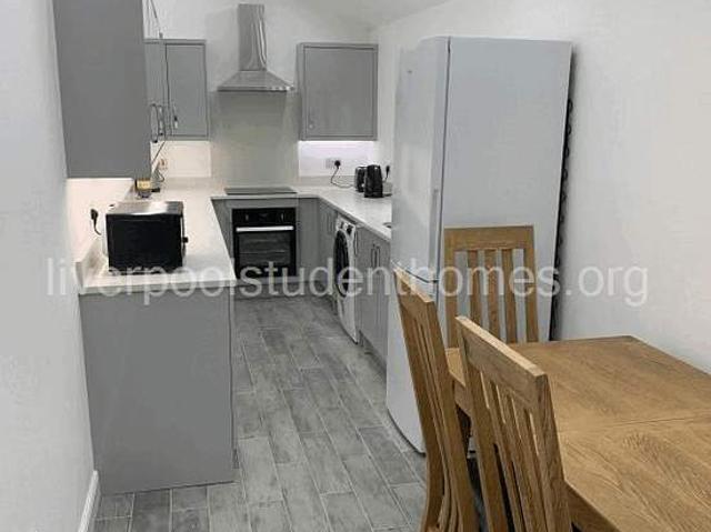 Room for rent in Calderstones