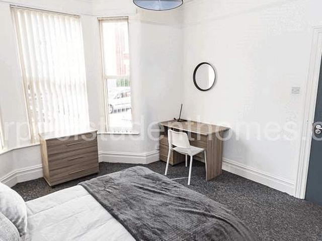 Room for rent in Calderstones