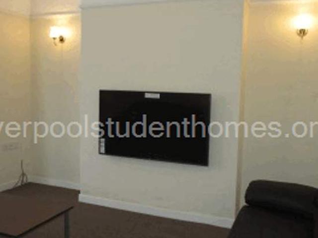 Room for rent in Calderstones