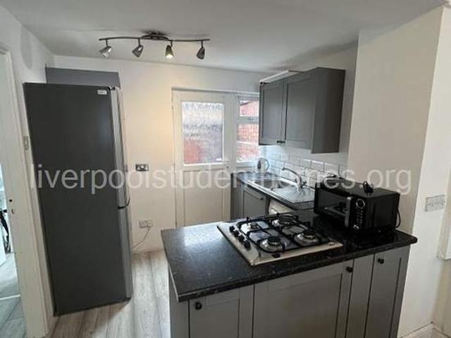 Room for rent in Elm Park, Calderstones