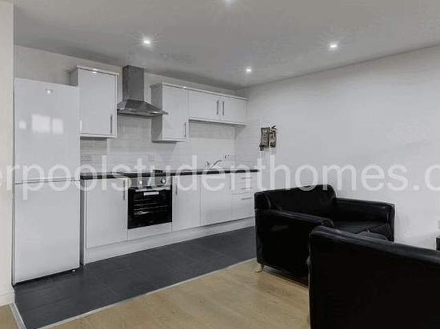 Room for rent in Calderstones