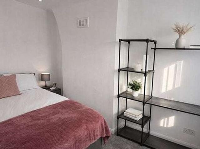 Room for rent in KingFisher Industrial Estate, Sefton
