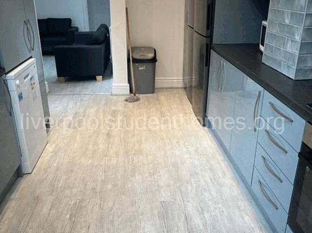 Room for rent in Calderstones