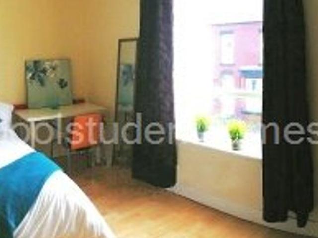 Room for rent in Calderstones