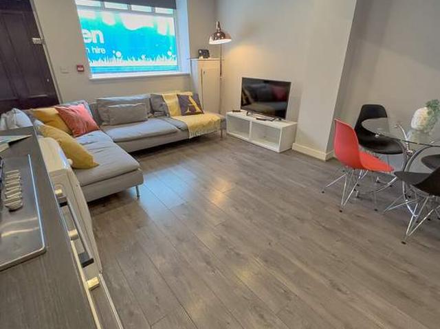 Room for rent in Calderstones
