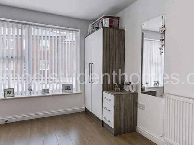 Room for rent in Calderstones