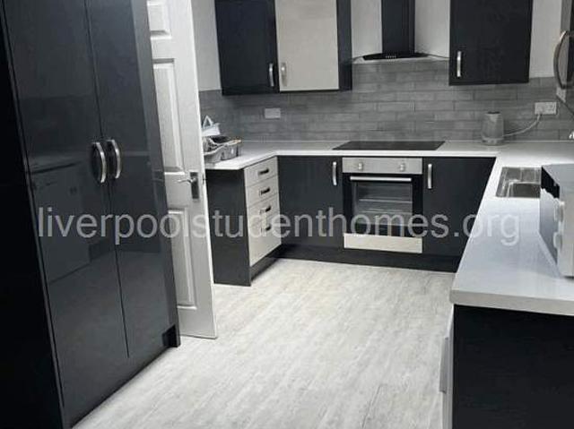 Room for rent in Calderstones