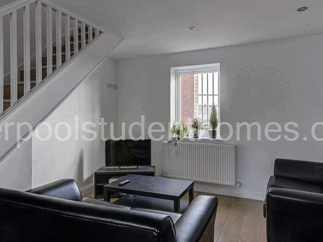 Room for rent in Calderstones