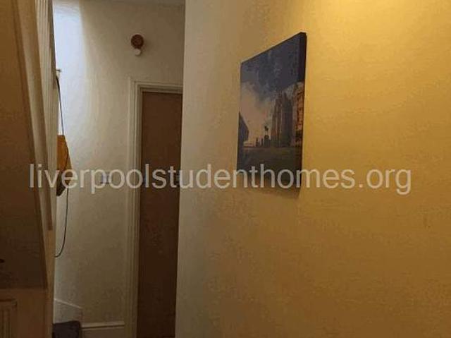 Room for rent in Calderstones