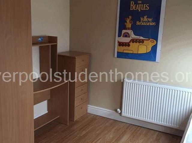 Room for rent in Calderstones