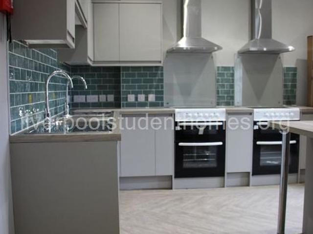 Room for rent in Calderstones