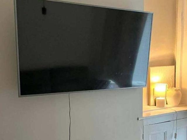 Room for rent in Stoneycroft, Calderstones