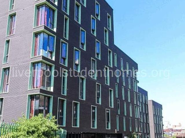 Room for rent in Chinatown, Calderstones