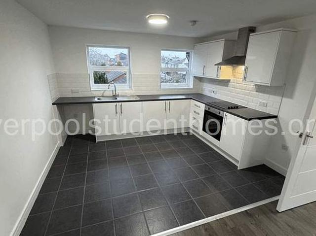 Room for rent in Kensington, Calderstones