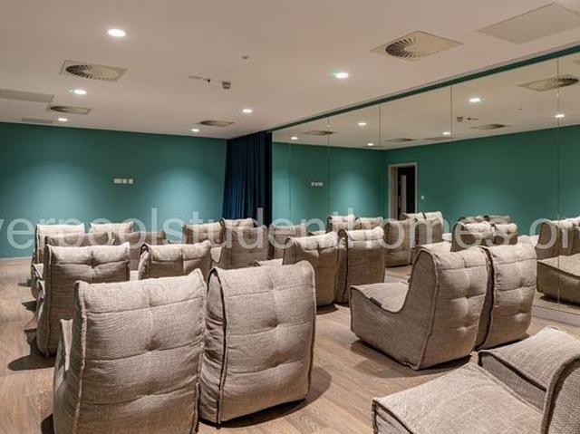 Room for rent in Ropewalks, Calderstones