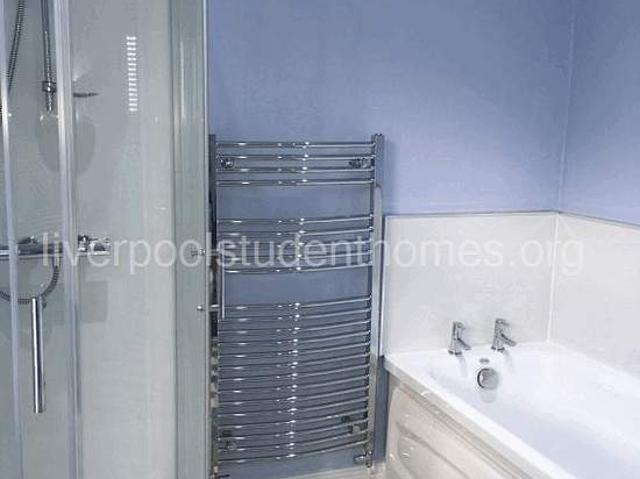 Room for rent in Kensington, Calderstones