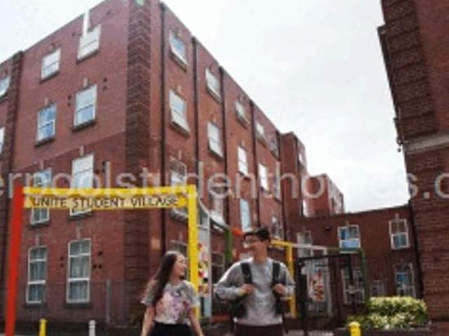 Room for rent in Calderstones
