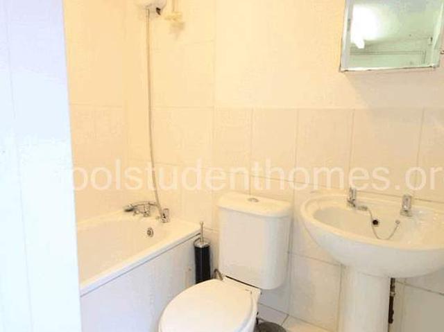 Room for rent in Calderstones