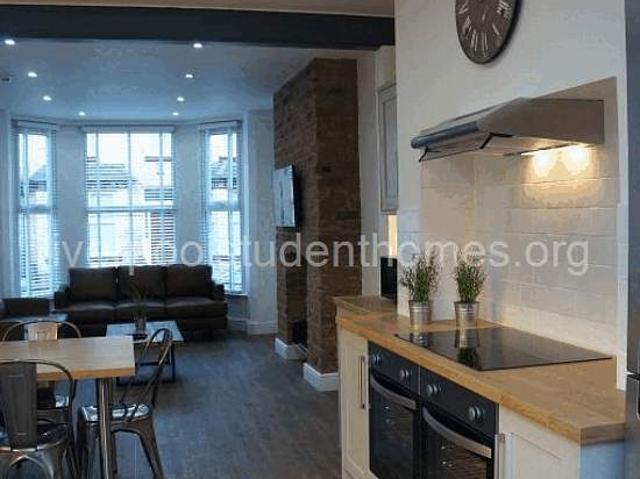 Room for rent in Calderstones