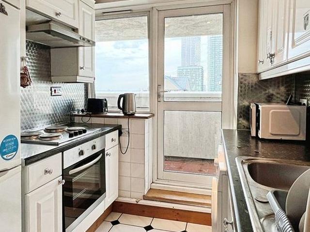 Room for rent in Millwall, Greater London