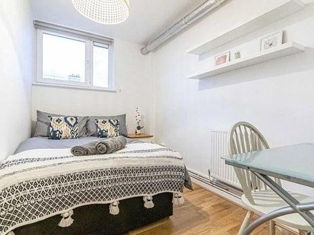 Room for rent in Clapham, Greater London