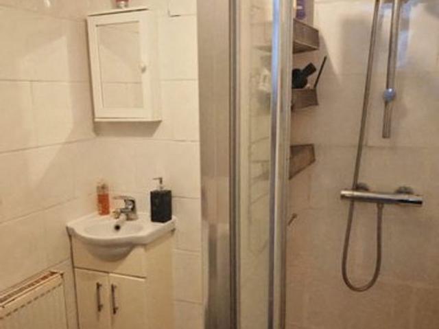 Room for rent in Brondesbury, Greater London