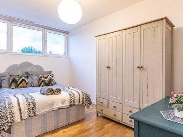 Room for rent in Clapham, Greater London