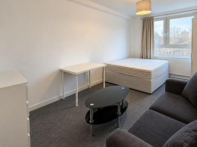 Room for rent in St Matthew's Estate, Greater London